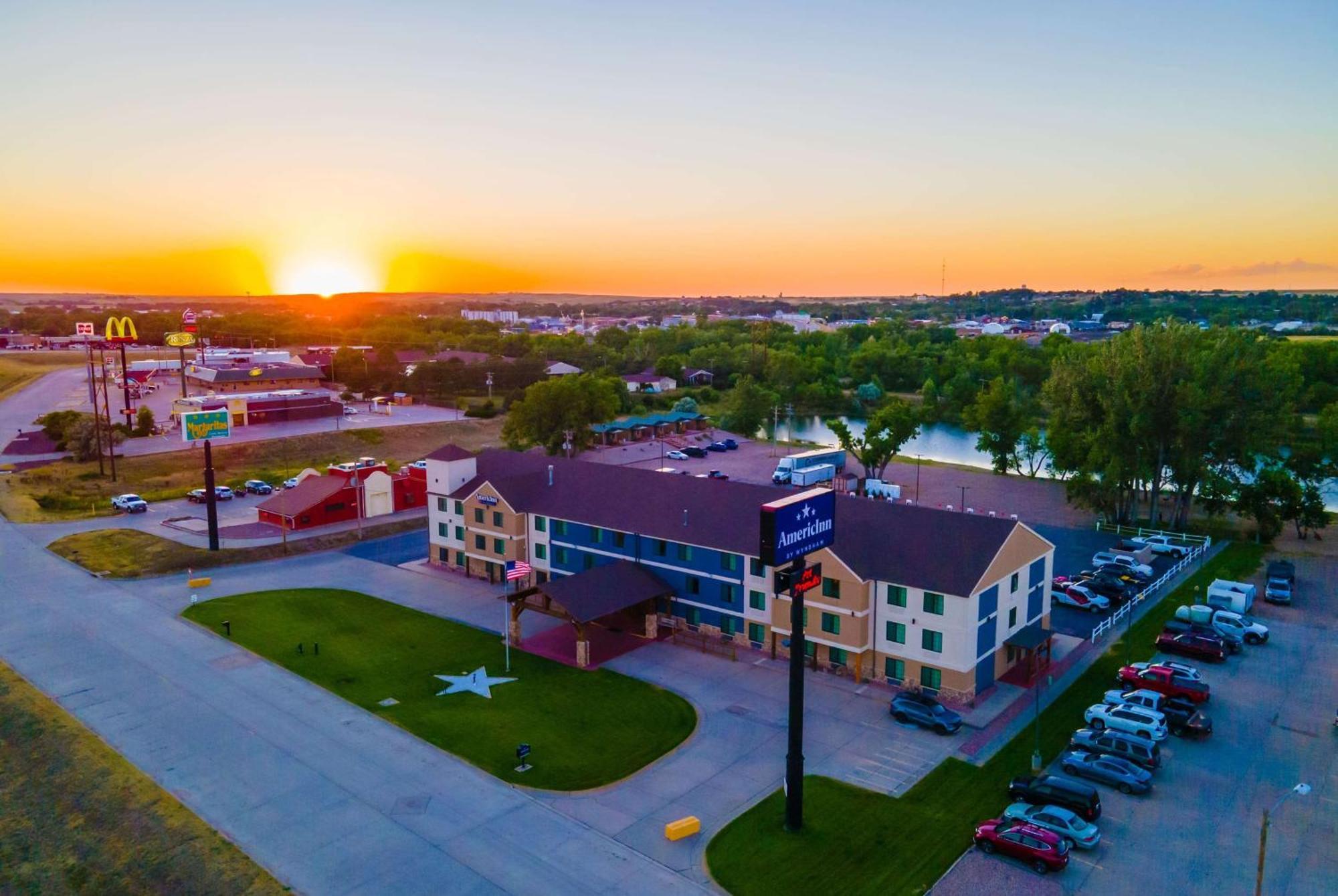 Americinn By Wyndham Ogallala Extérieur photo