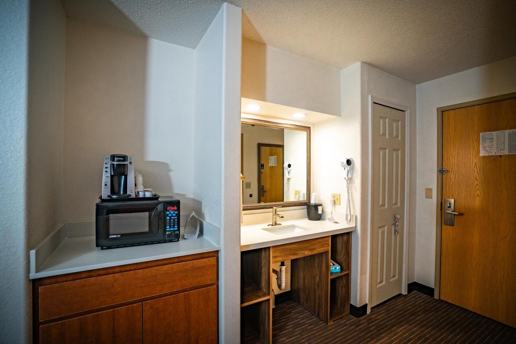 Americinn By Wyndham Ogallala Extérieur photo