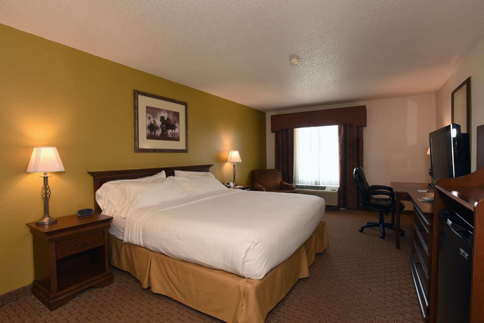 Americinn By Wyndham Ogallala Extérieur photo